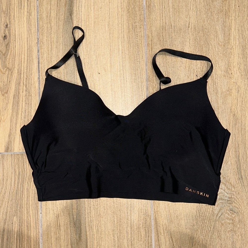 Danskin Intimates - Padded Seamless / Wireless Cami Bra / Bralette 36C (Black)